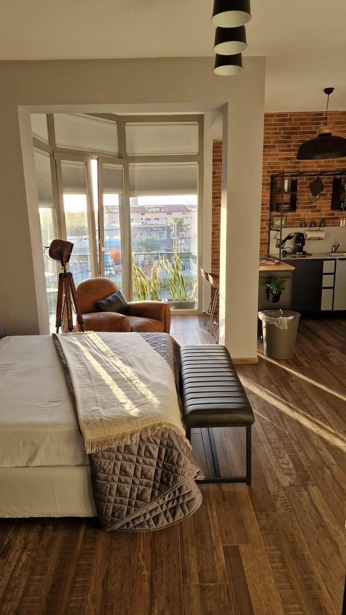 Pi'S Apartments Comfort & Chill San Nicola La Strada ภายนอก รูปภาพ